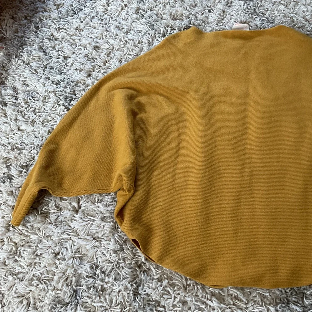 Kerisma G550 Ryker Mustard Yellow‎ Ribbed Dolman Sleeve Boat Neck Sweater SM